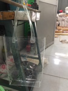 Túi nhựa PVC trong suốt có quai
