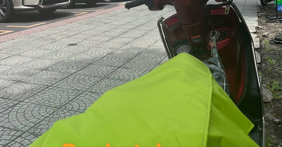 Bao trùm yên xe máy chống nắng